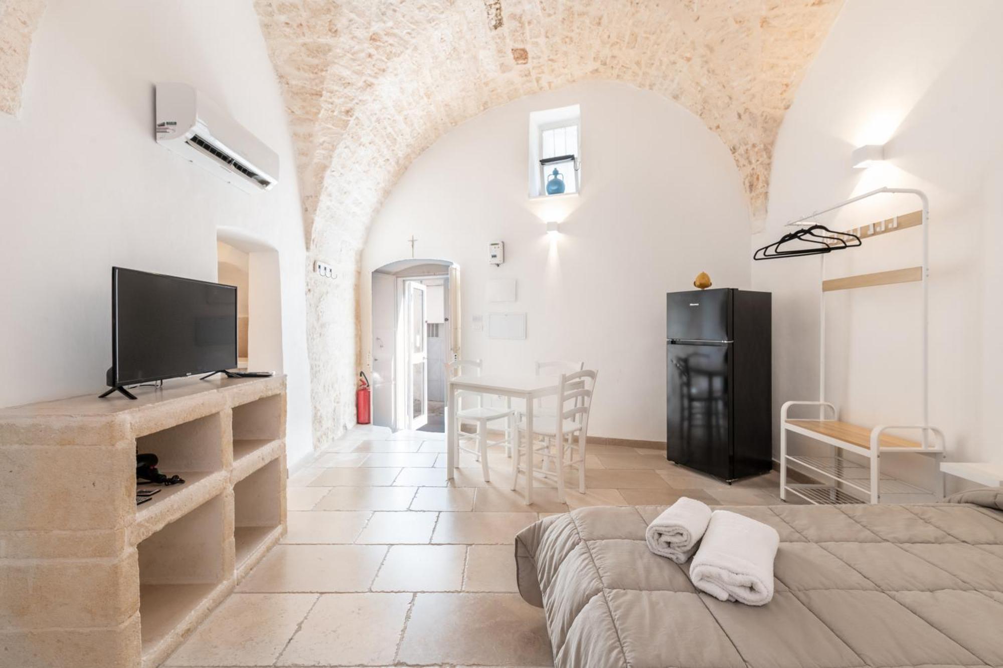 Le Piccole Case Bianche Ostuni Exteriör bild